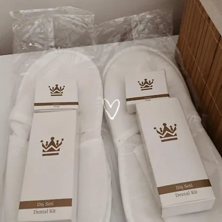 Emmas Place- Modern Por Miqesor Ne Qender Te Elbasanit