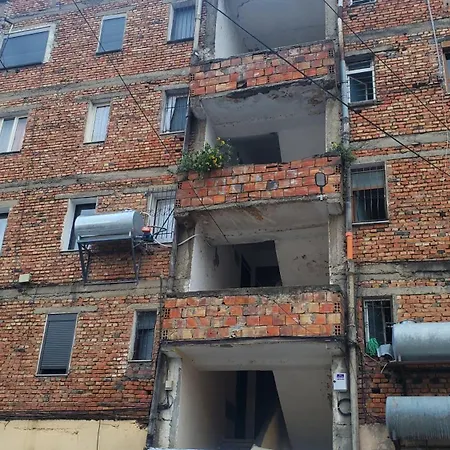 Apartmán Emmas Place- Modern Por Miqesor Ne Qender Te Elbasanit Elbasan