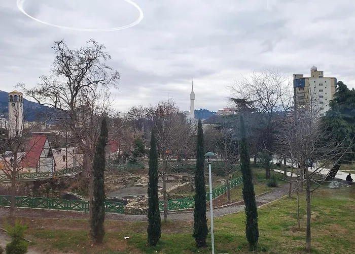 公寓 Emmas Place- Modern Por Miqesor Ne Qender Te Elbasanit